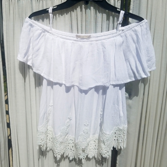 Active USA Tops - White off shoulder w/spaghetti straps top